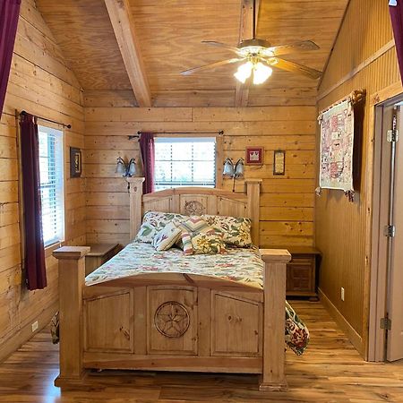 A Peace Of Heaven Cabins And Rv Vanderpool 외부 사진