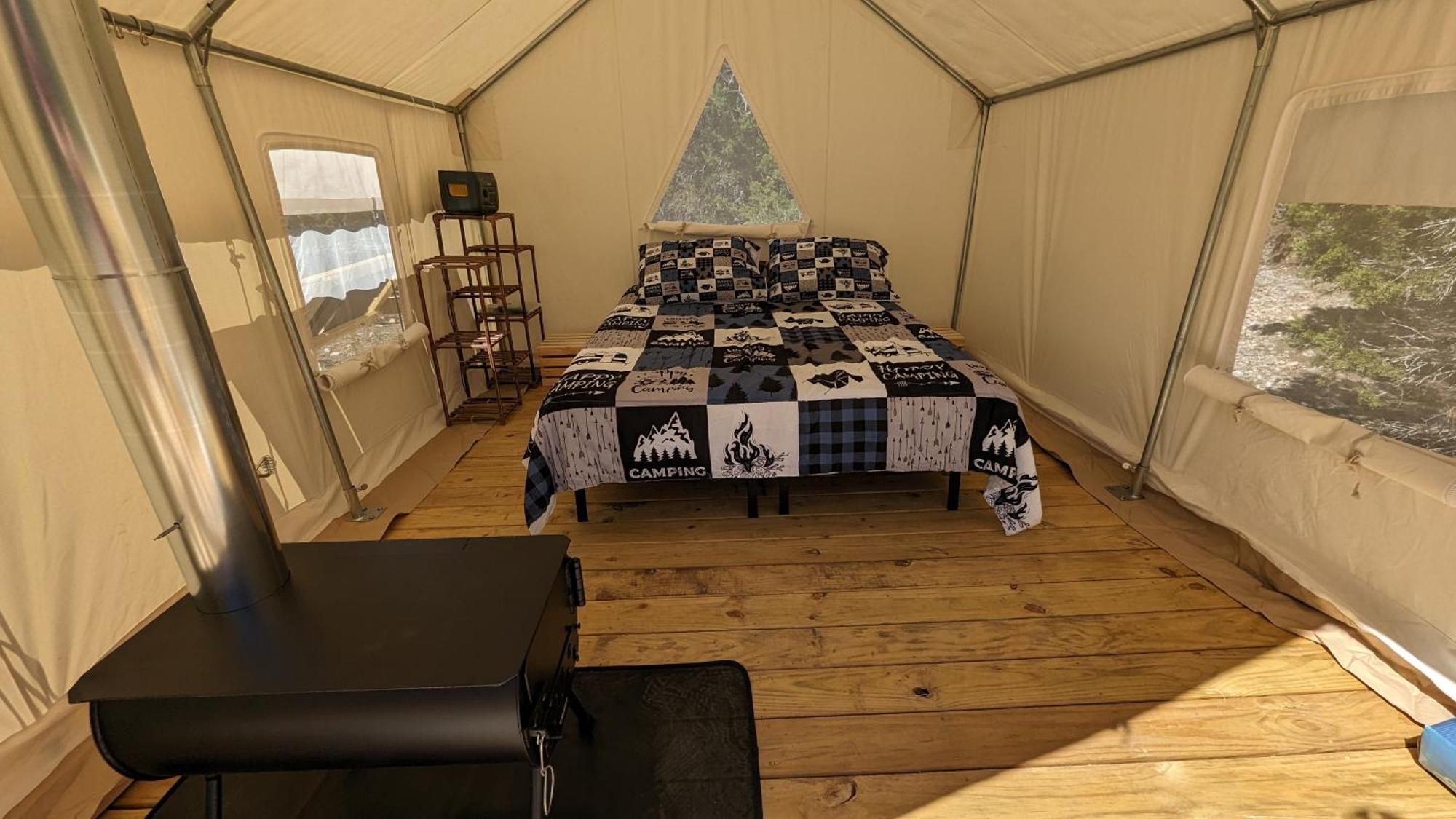 A Peace Of Heaven Cabins And Rv Vanderpool 외부 사진